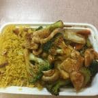 Best C1. Chicken with Garlic Sauce Combination Platter in Harrison, NJ